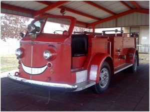 Smiling Fire Engine at Brookshires Museum